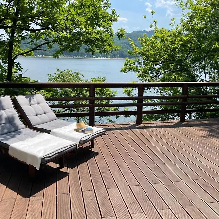 Pod Zamkiem Nyaraló Rożnów